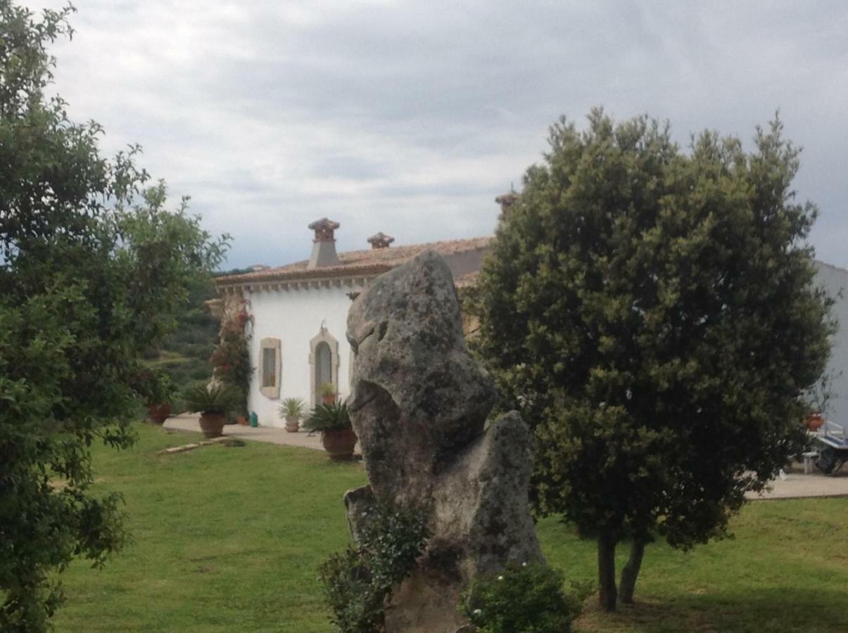 Lu Cuccumiau Country B&B Arzachena Bagian luar foto